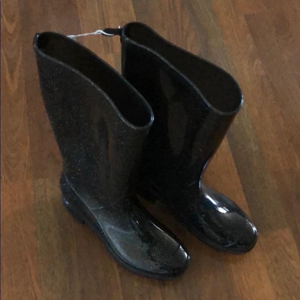 Wide Calf Rain Boots